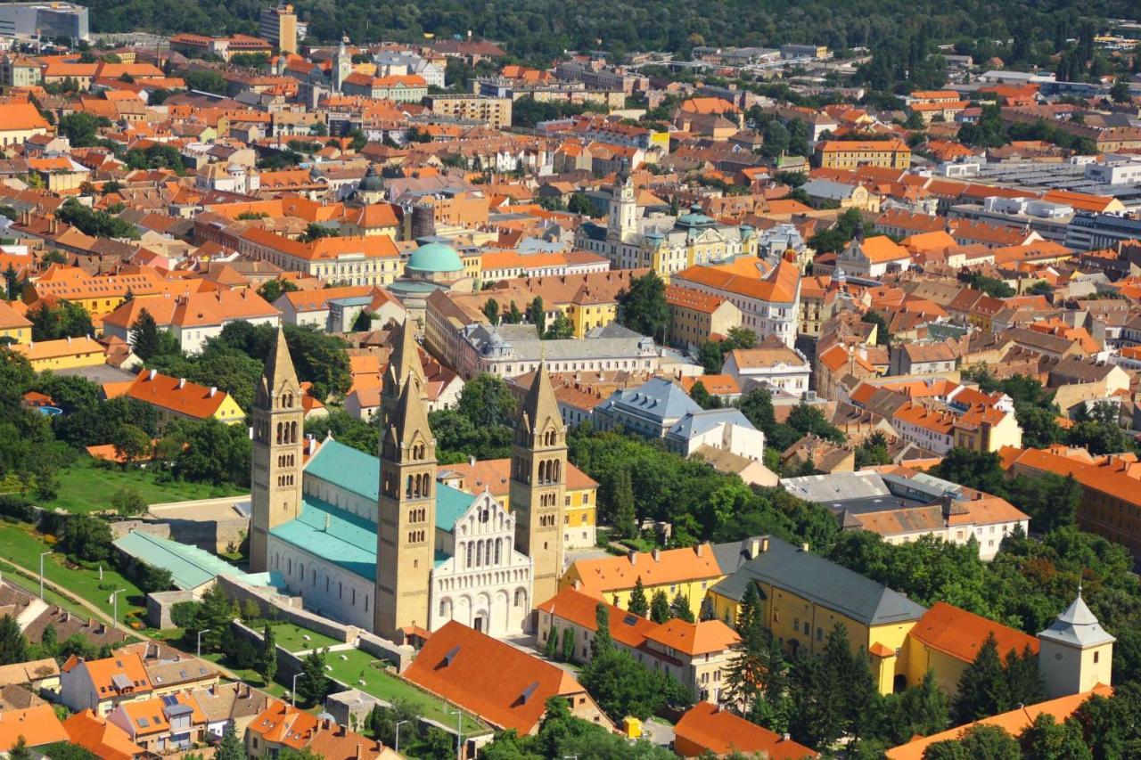 Napartman Pecs Pécs Exterior foto