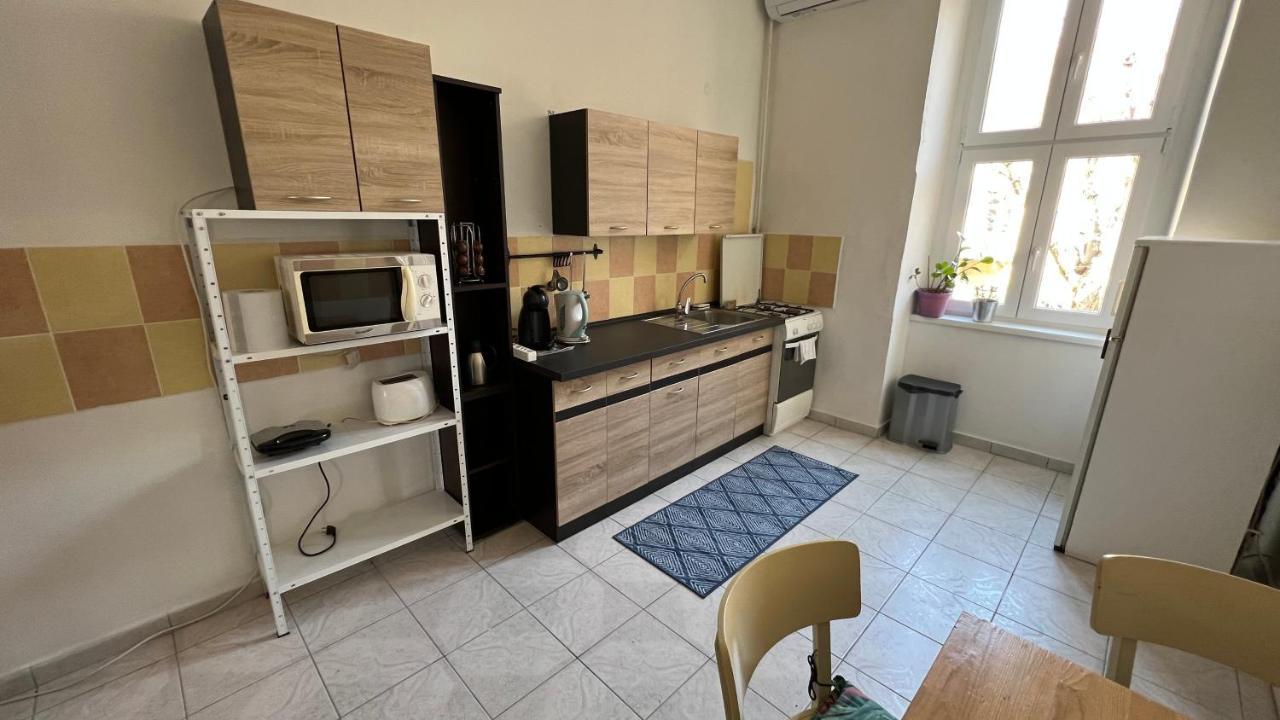 Napartman Pecs Pécs Exterior foto