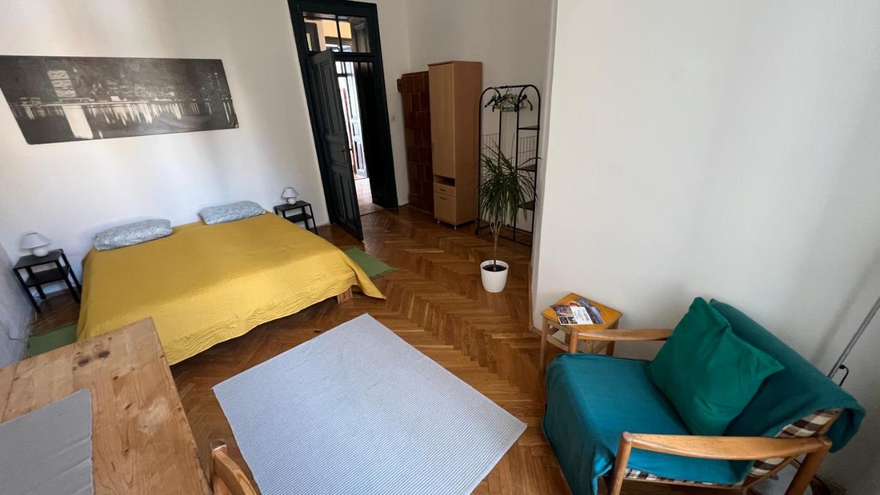 Napartman Pecs Pécs Exterior foto
